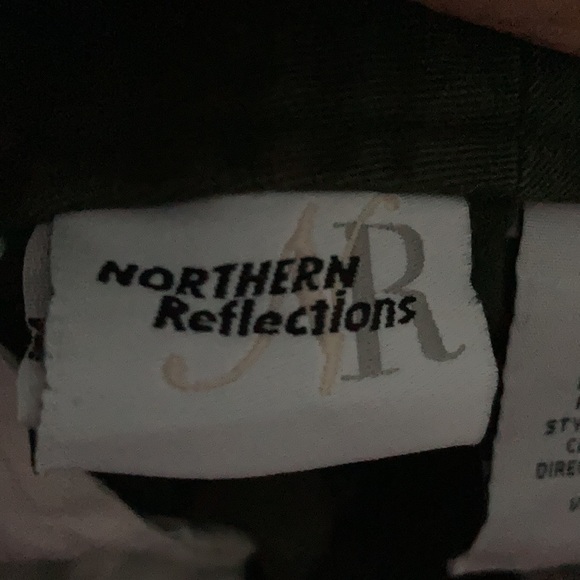 Northern Reflections Olive Shorts Size 12 - Picture 3 of 6